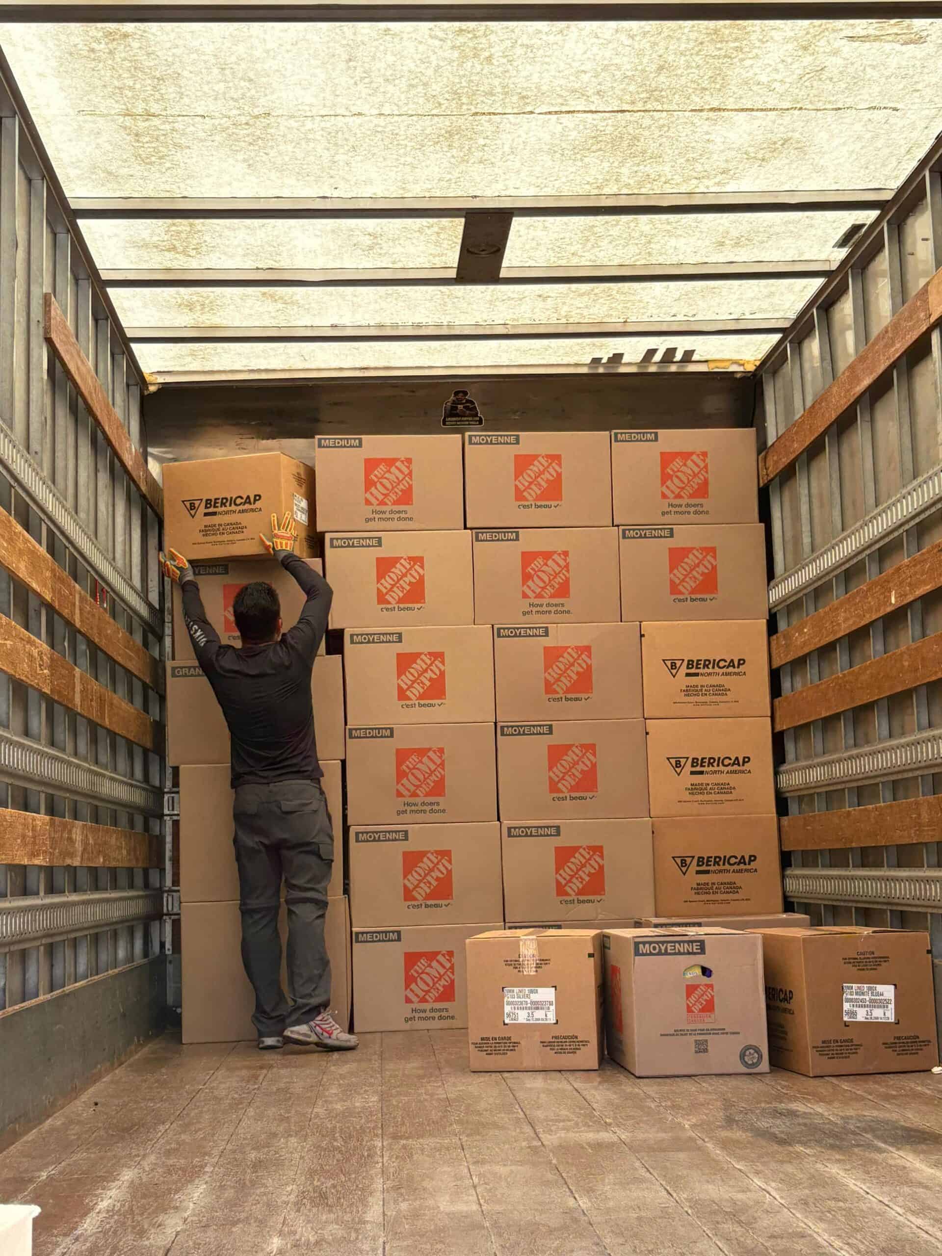 Professional moving services in Langdon AB